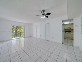 4855 NW 7th St 4096, Miami FL 33126