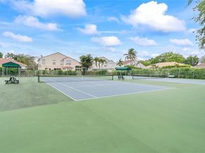 4945 SW 34th Ter, Hollywood FL 33312