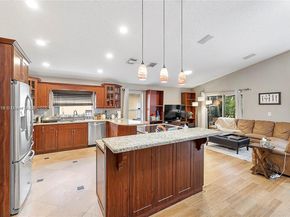 4945 SW 34th Ter, Hollywood FL 33312
