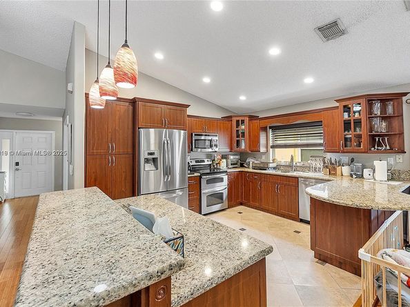 4945 SW 34th Ter, Hollywood FL 33312