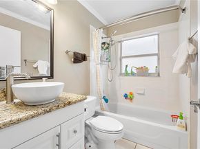 4945 SW 34th Ter, Hollywood FL 33312