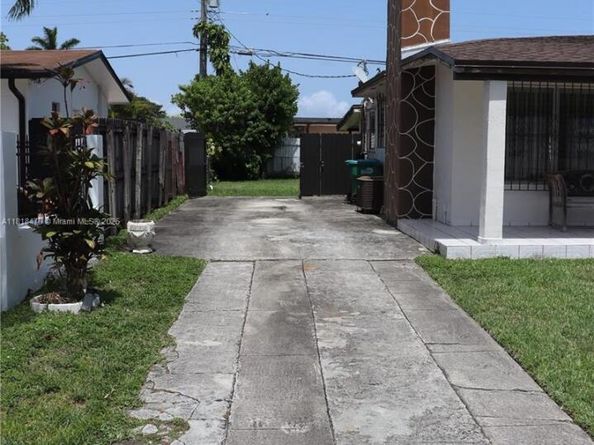 4121 SW 99th Ave, Miami FL 33165