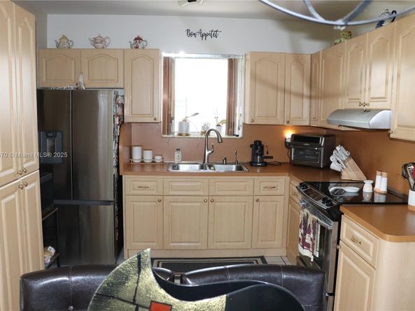 4121 SW 99th Ave, Miami FL 33165