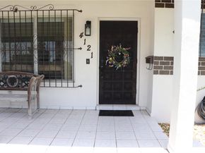 4121 SW 99th Ave, Miami FL 33165