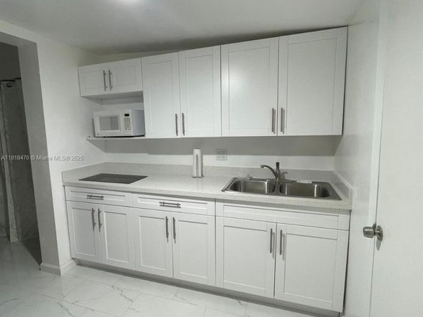 4121 SW 99th Ave, Miami FL 33165