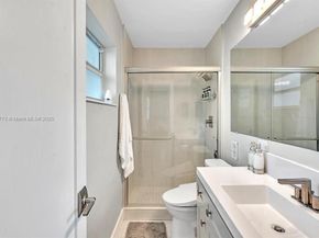 1577 NE 48th Ct, Oakland Park FL 33334