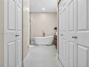 1511 NW 168th Ave, Pembroke Pines FL 33028