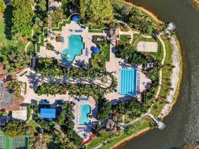 1511 NW 168th Ave, Pembroke Pines FL 33028