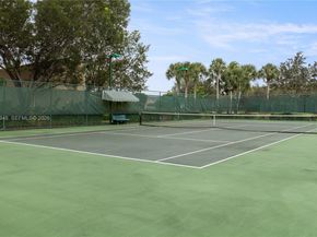 1511 NW 168th Ave, Pembroke Pines FL 33028