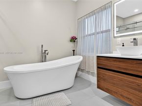 1511 NW 168th Ave, Pembroke Pines FL 33028