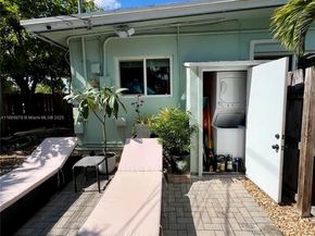 1904 NE 26th Dr, Wilton Manors FL 33306