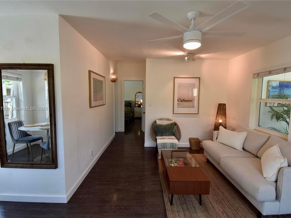 1904 NE 26th Dr, Wilton Manors FL 33306