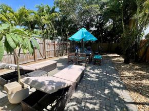 1904 NE 26th Dr, Wilton Manors FL 33306