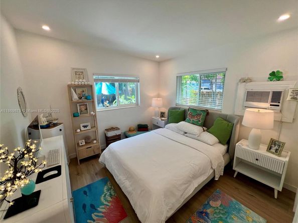 1904 NE 26th Dr, Wilton Manors FL 33306