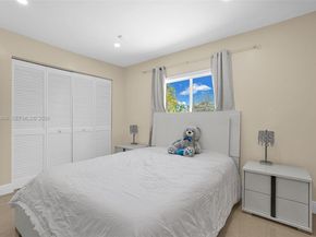 10715 SW 168th Ter, Miami FL 33157