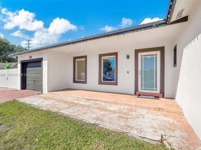 10715 SW 168th Ter, Miami FL 33157