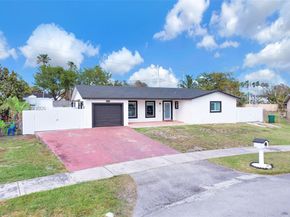 10715 SW 168th Ter, Miami FL 33157