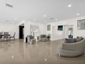 10715 SW 168th Ter, Miami FL 33157