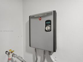 10715 SW 168th Ter, Miami FL 33157