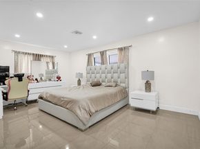 10715 SW 168th Ter, Miami FL 33157