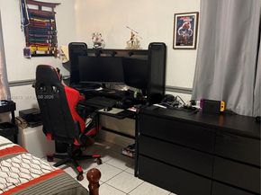 Undisclosed Address #A11943673, Miami FL 33144