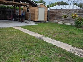 Undisclosed Address #A11943673, Miami FL 33144