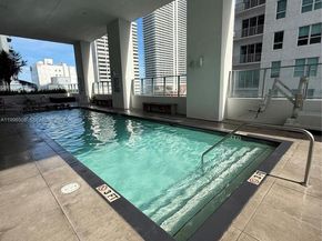 227 NE 2nd St 2911, Miami FL 33132
