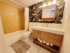 8609 SW 68th Ct 5, Pinecrest FL 33156