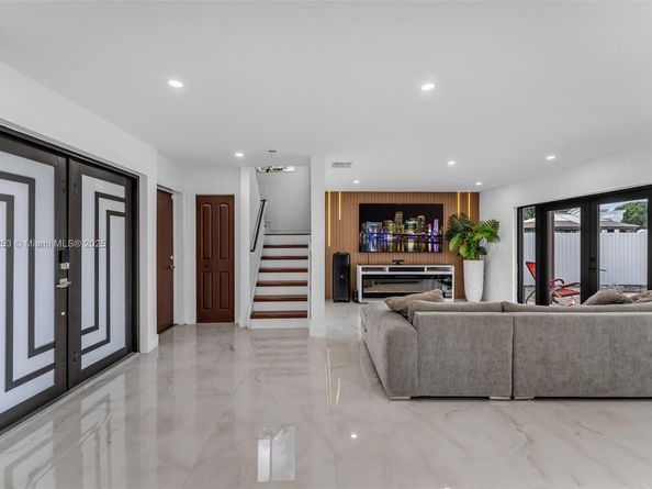 16100 SW 141st Ave, Miami FL 33177