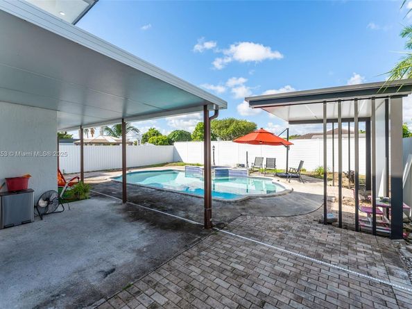 16100 SW 141st Ave, Miami FL 33177