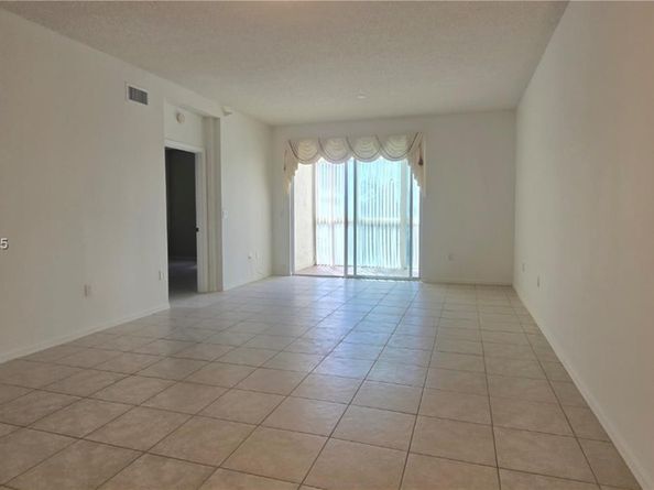 7775 Southampton Ter 305, Tamarac FL 33321