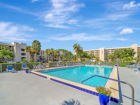 2450 Deer Creek Country Club Blvd 109B, Deerfield Beach FL 33442