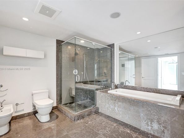 495 Brickell Ave 2301, Miami FL 33131