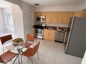 81 NE 47th Ct, Oakland Park FL 33334