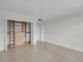 155 Ocean Lane Dr 300, Key Biscayne FL 33149