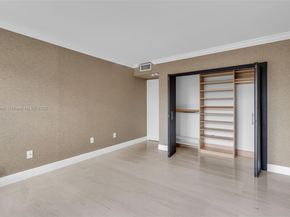 155 Ocean Lane Dr 300, Key Biscayne FL 33149