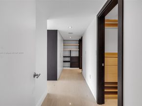 155 Ocean Lane Dr 300, Key Biscayne FL 33149