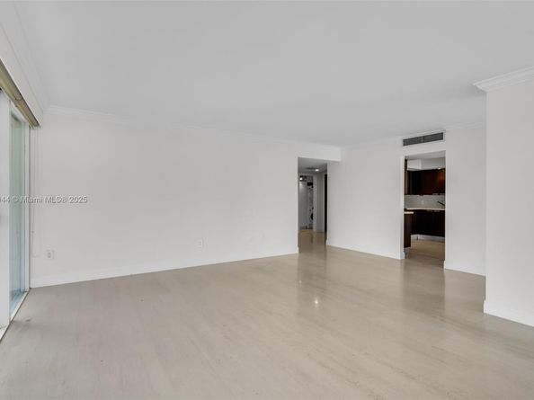 155 Ocean Lane Dr 300, Key Biscayne FL 33149