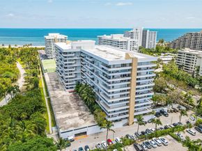 155 Ocean Lane Dr 300, Key Biscayne FL 33149
