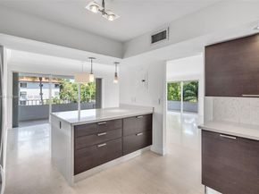 155 Ocean Lane Dr 300, Key Biscayne FL 33149