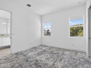 201 NE 6th St, Boca Raton FL 33432