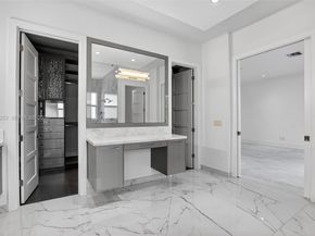 201 NE 6th St, Boca Raton FL 33432