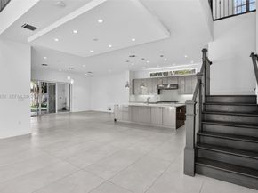 201 NE 6th St, Boca Raton FL 33432