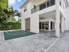 201 NE 6th St, Boca Raton FL 33432