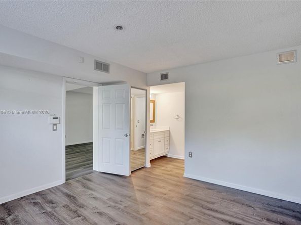 3515 Village Blvd 105, West Palm Beach FL 33409