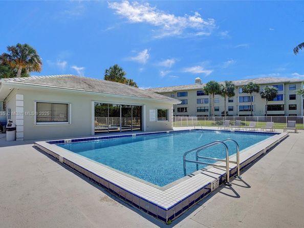 3515 Village Blvd 105, West Palm Beach FL 33409