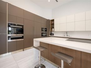 3425 Saddlebrook Ln, Weston FL 33331
