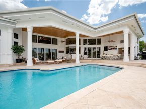 3425 Saddlebrook Ln, Weston FL 33331