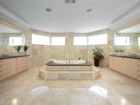 3425 Saddlebrook Ln, Weston FL 33331