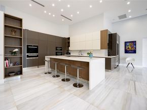 3425 Saddlebrook Ln, Weston FL 33331